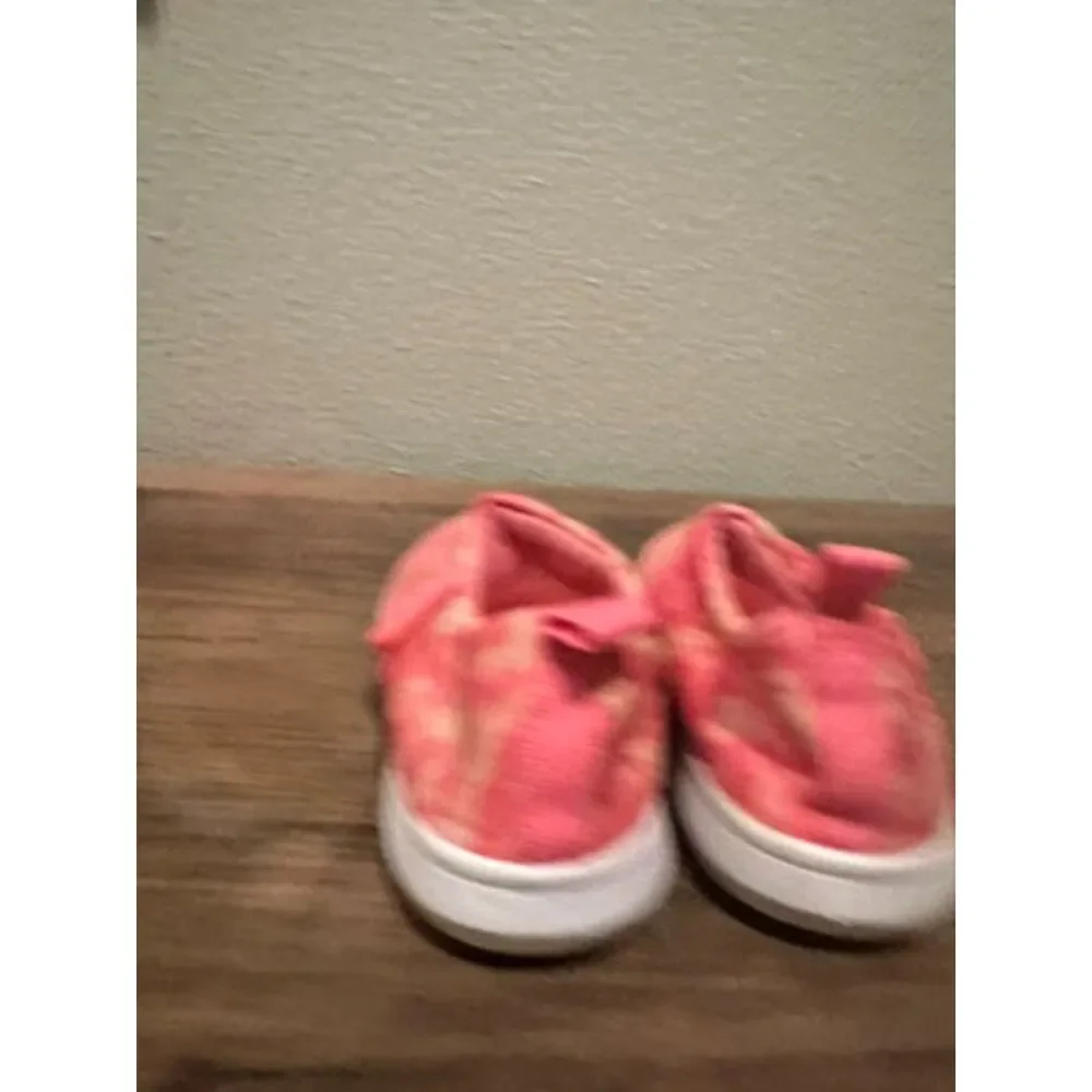 Cat & Jacket Pink Swimmer Shoes Size 10